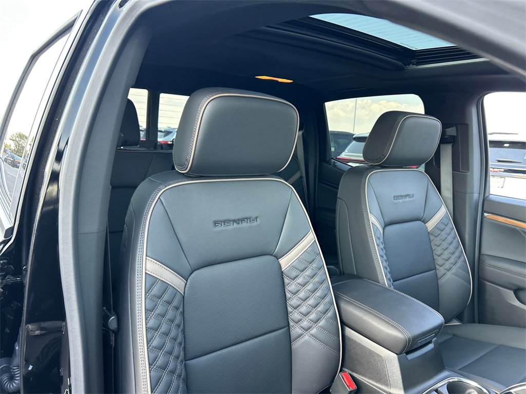 2026 Gmc Canyon Denali photo 35