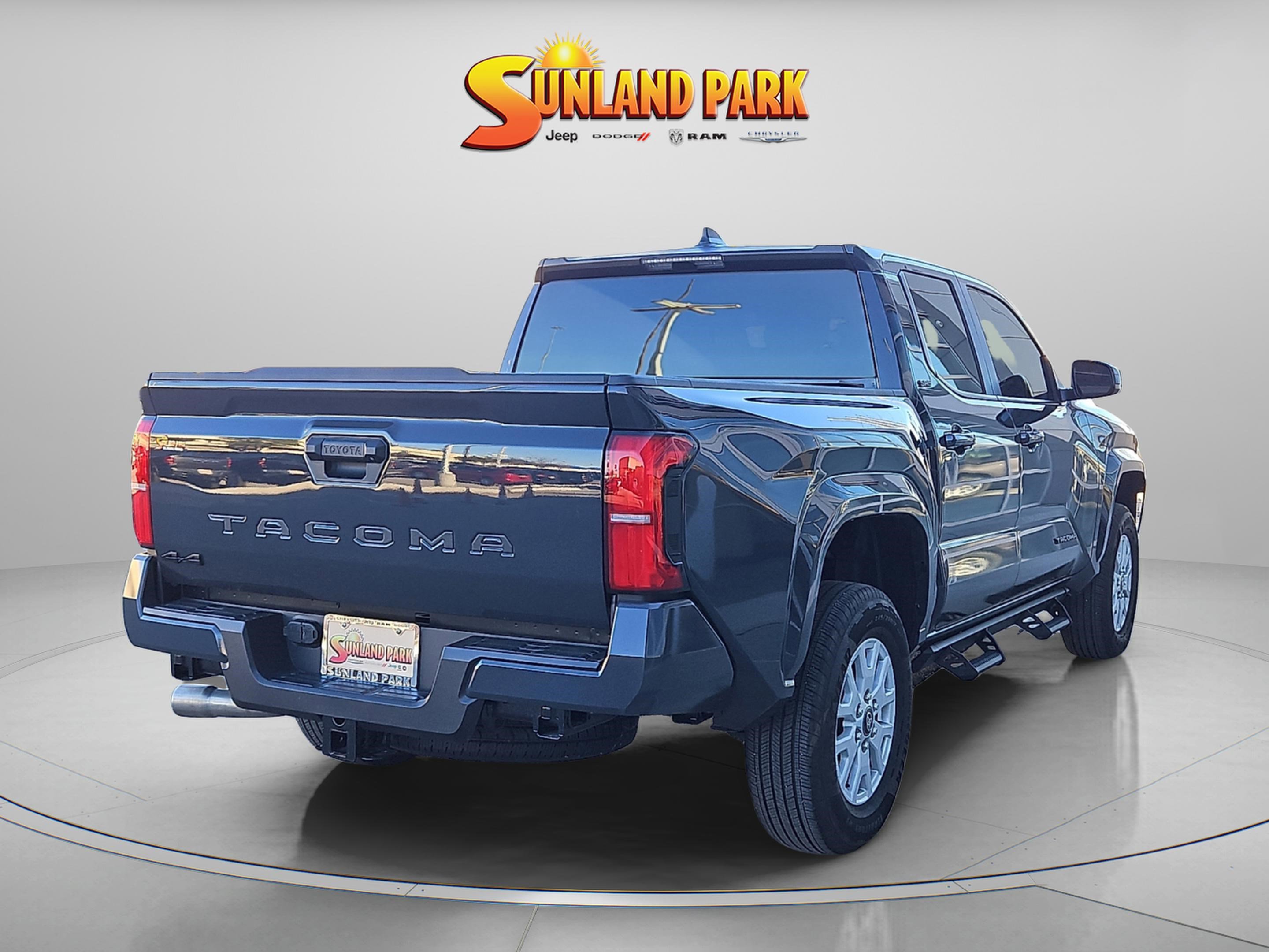 2025 Toyota Tacoma SR5 photo 4