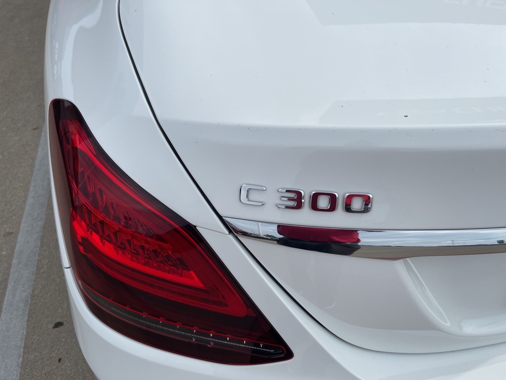2021 Mercedes Benz C 300 photo 2