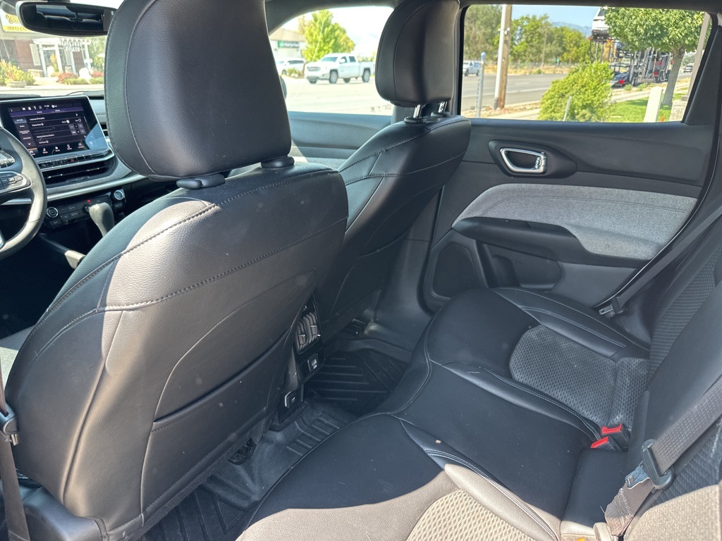 2023 Jeep Compass Latitude photo 11