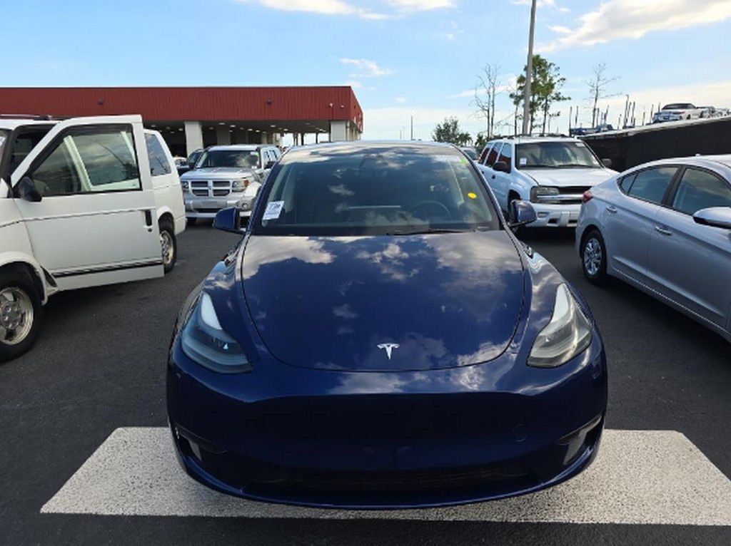 Used 2023 Tesla Model Y Long Range with VIN 7SAYGDEE7PF862141 for sale in Northfield, Minnesota