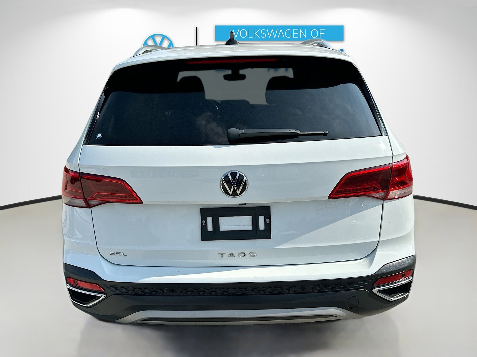 2022 Volkswagen Taos SEL photo 4