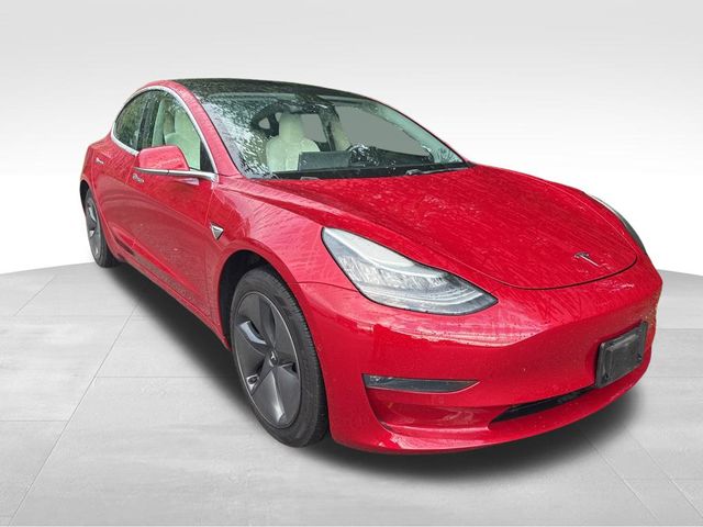 2019 Tesla Model 3 Long Range's photo