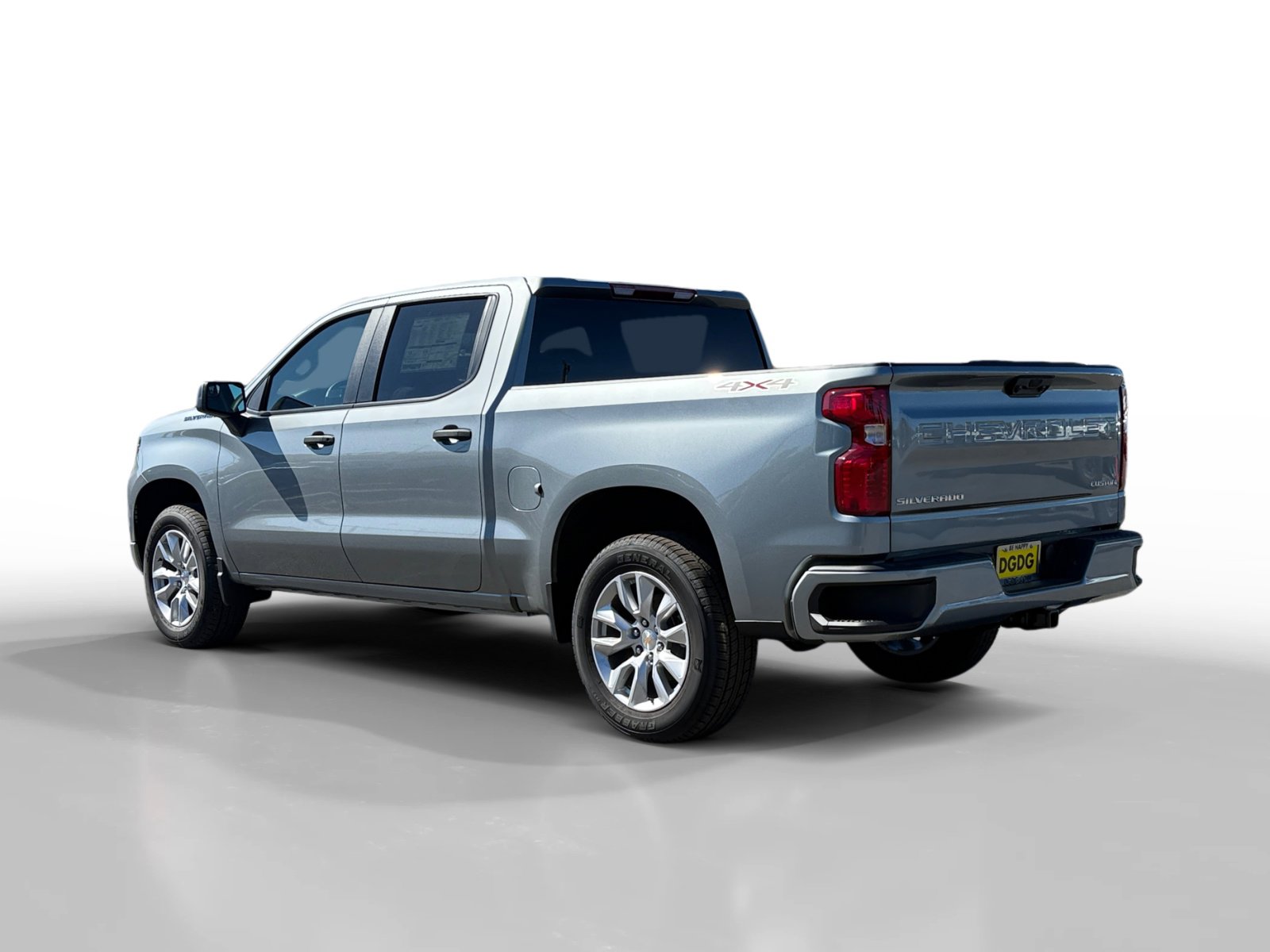 2026 Chevrolet Silverado Custom photo 3