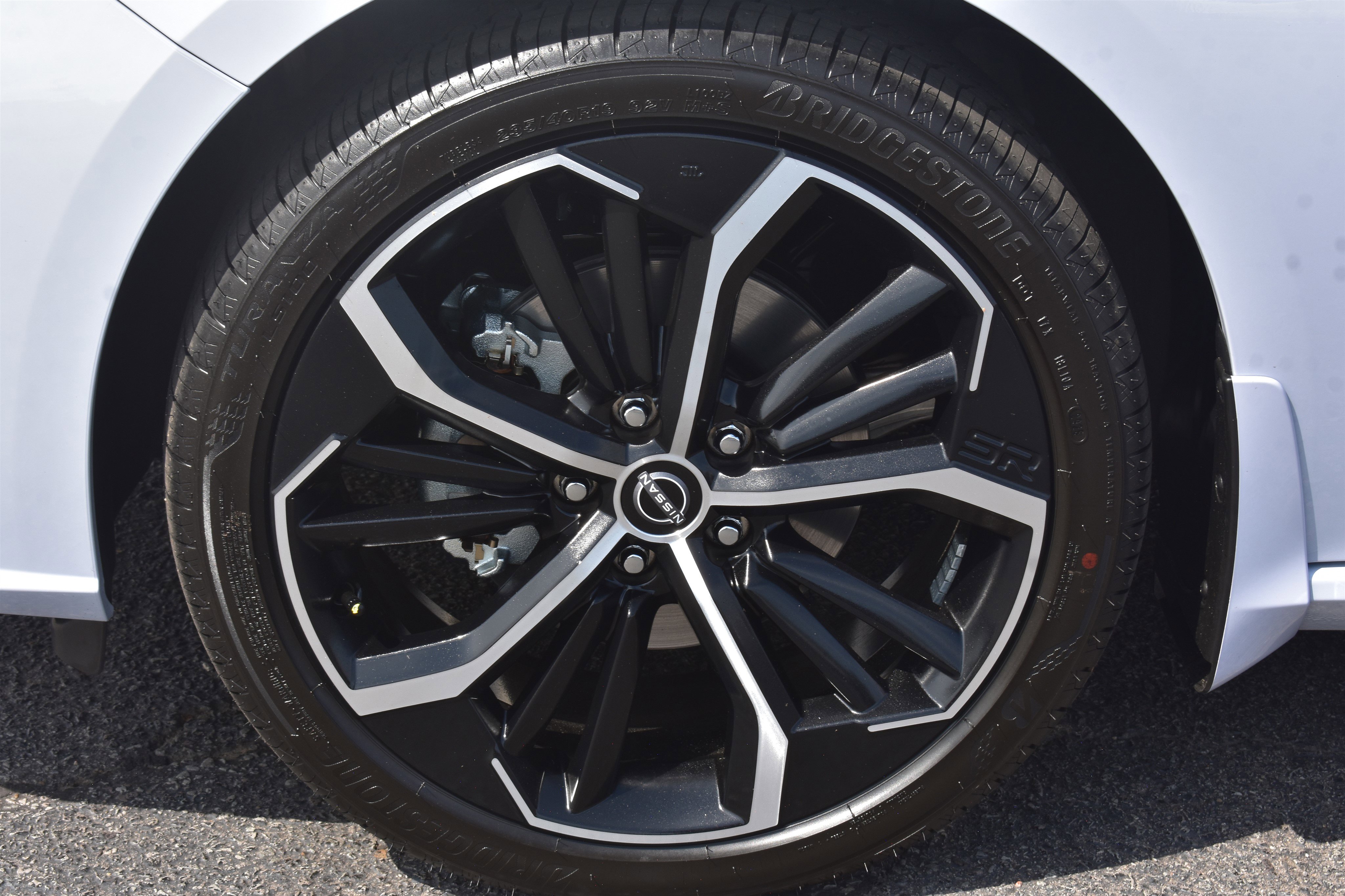2025 Nissan Altima SR photo 3