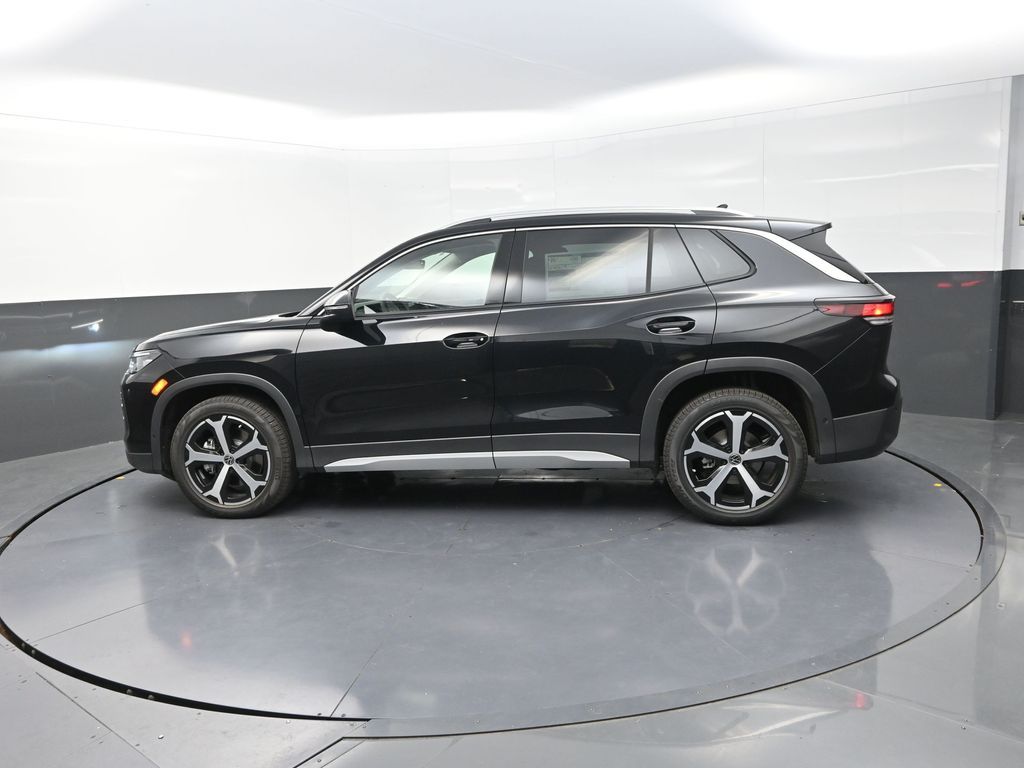 2025 Volkswagen Tiguan SE photo 4