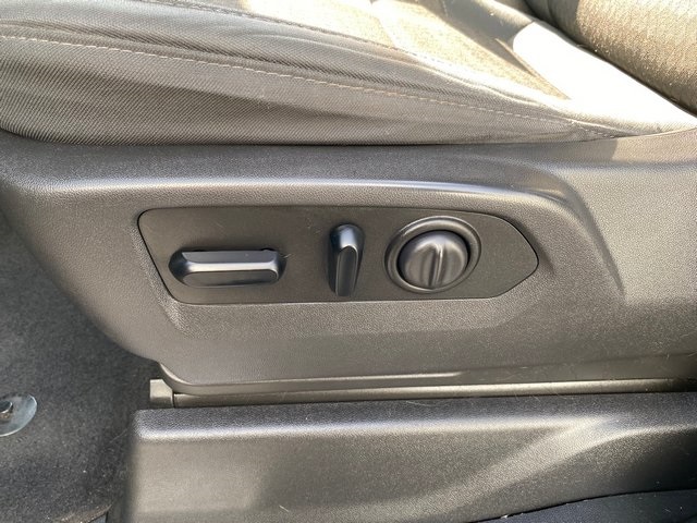 2019 Chevrolet Silverado 1500 LT photo 16