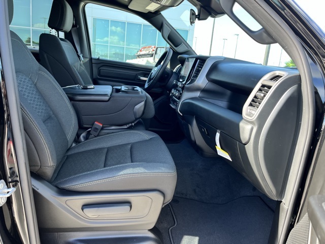 2025 Ram 1500 Tradesman photo 19