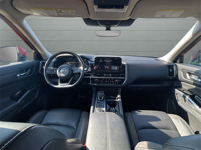 2023 Nissan Pathfinder SL photo 8