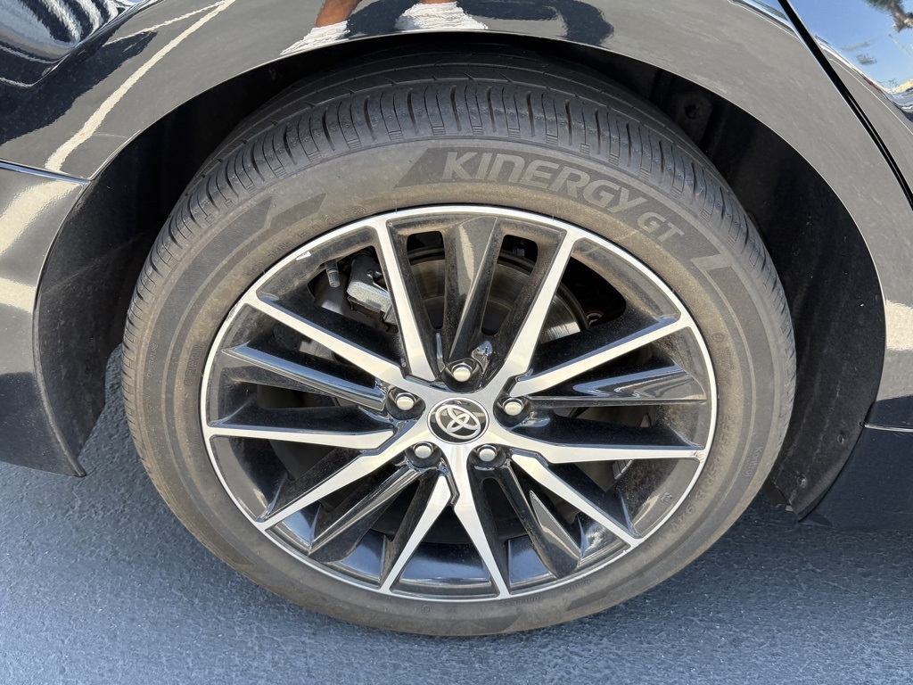 2024 Toyota Camry SE photo 4