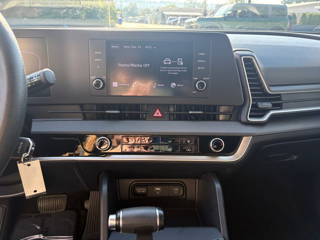 2023 Kia Sportage LX photo 19
