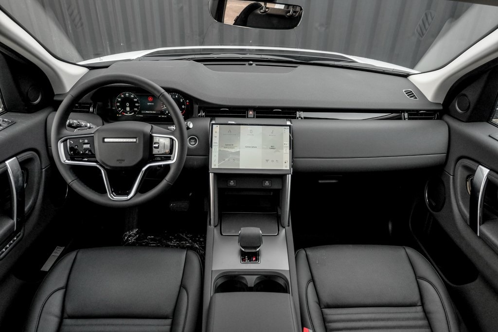 2025 Land Rover Discovery Sport S photo 17