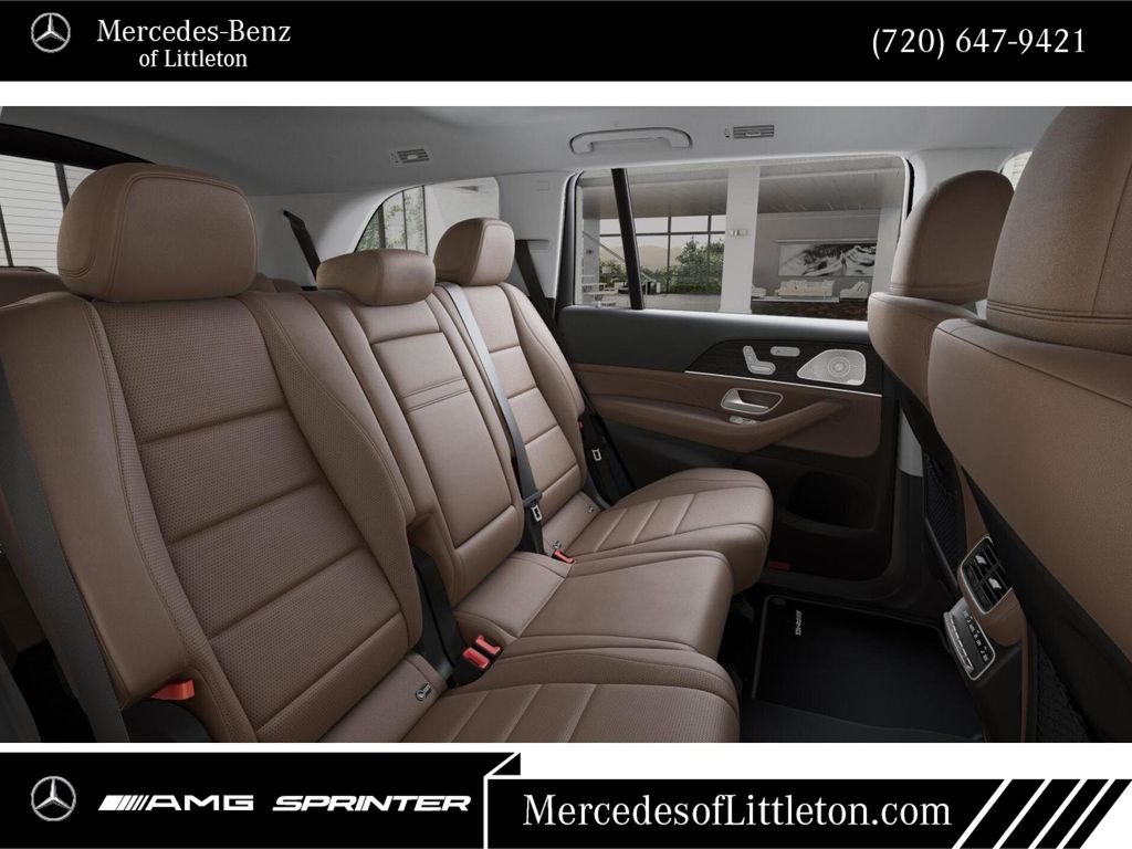 2026 Mercedes Benz GLS 450 4MATIC photo 3