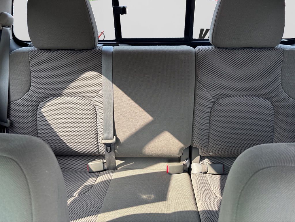 2018 Nissan Frontier SV photo 16
