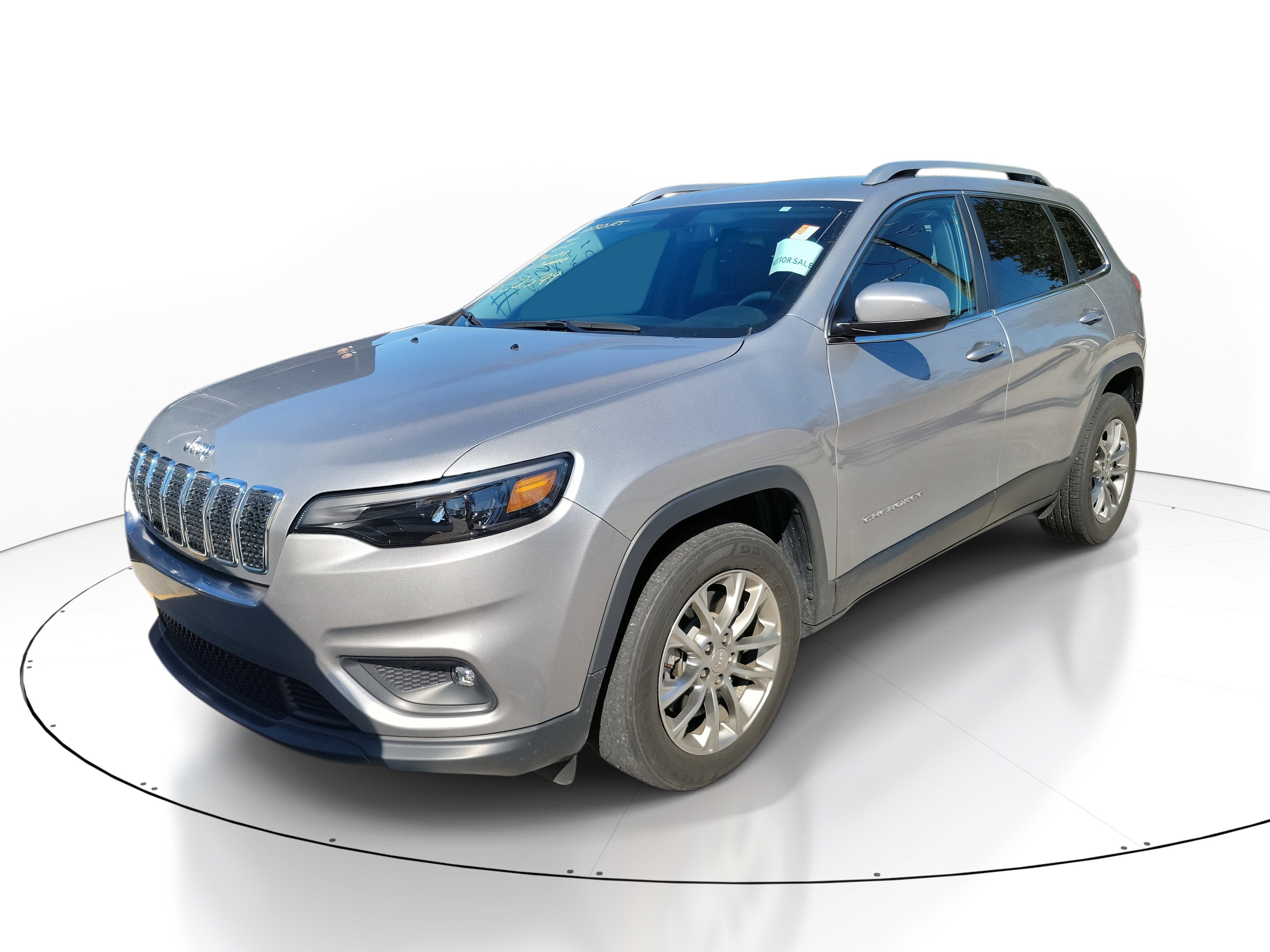 2019 Jeep Cherokee Latitude photo 2