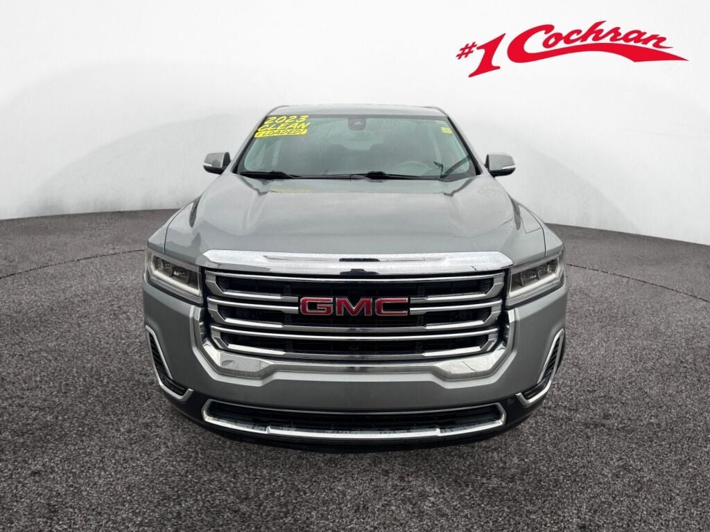 2023 Gmc Acadia SLE photo 2