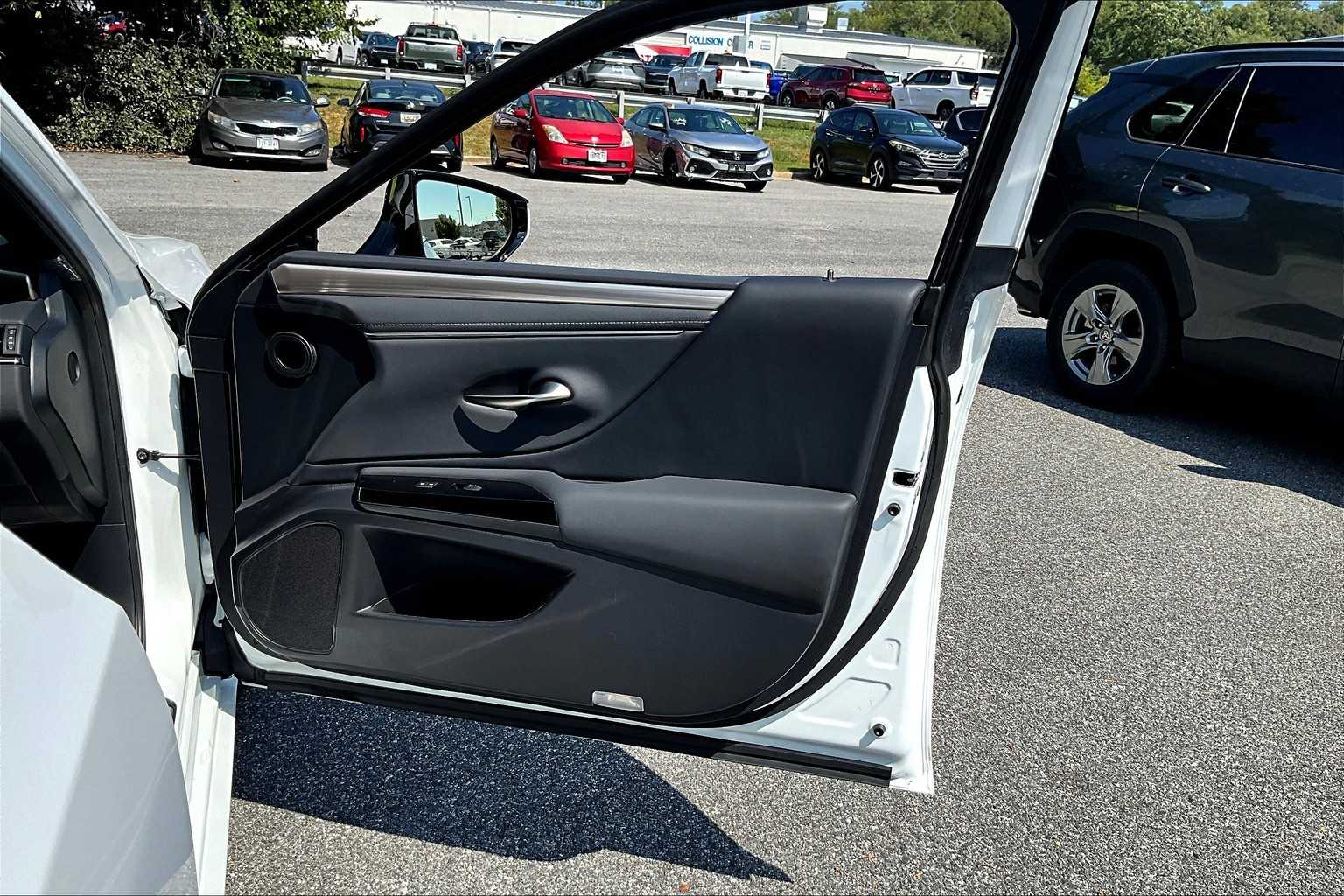 2024 Lexus ES 350 F SPORT Handling photo 22