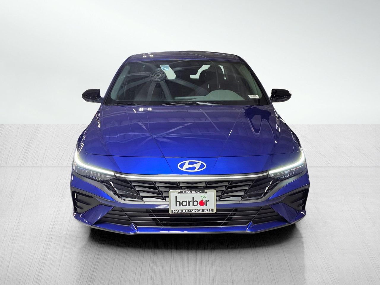 2026 Hyundai Elantra SEL Sport photo 2