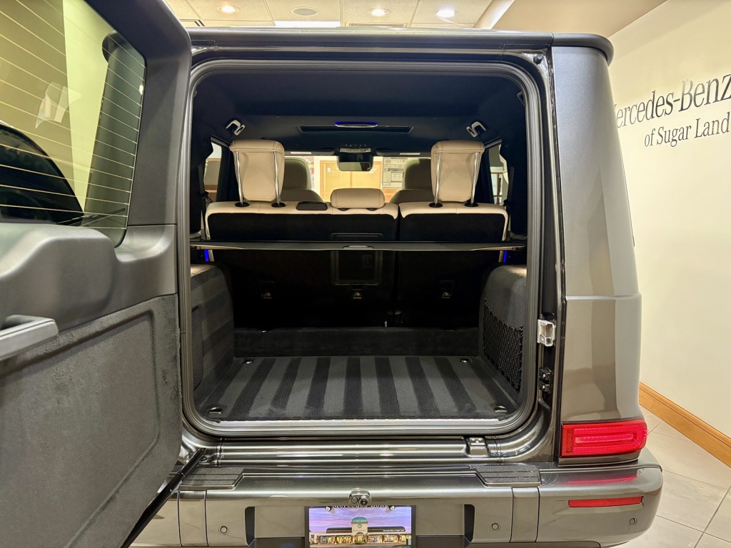 2025 Mercedes Benz G 550 photo 38