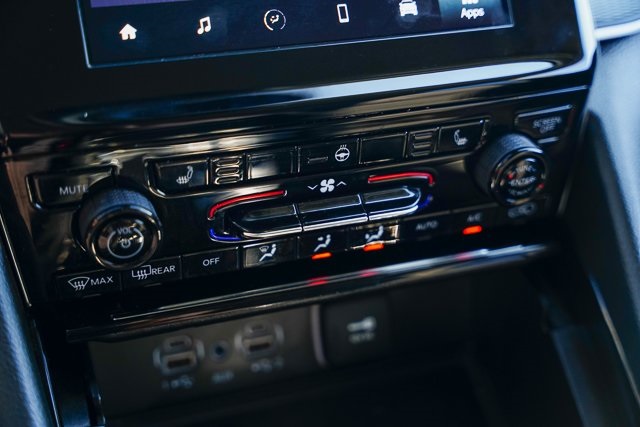2023 Jeep Grand Cherokee Laredo photo 17