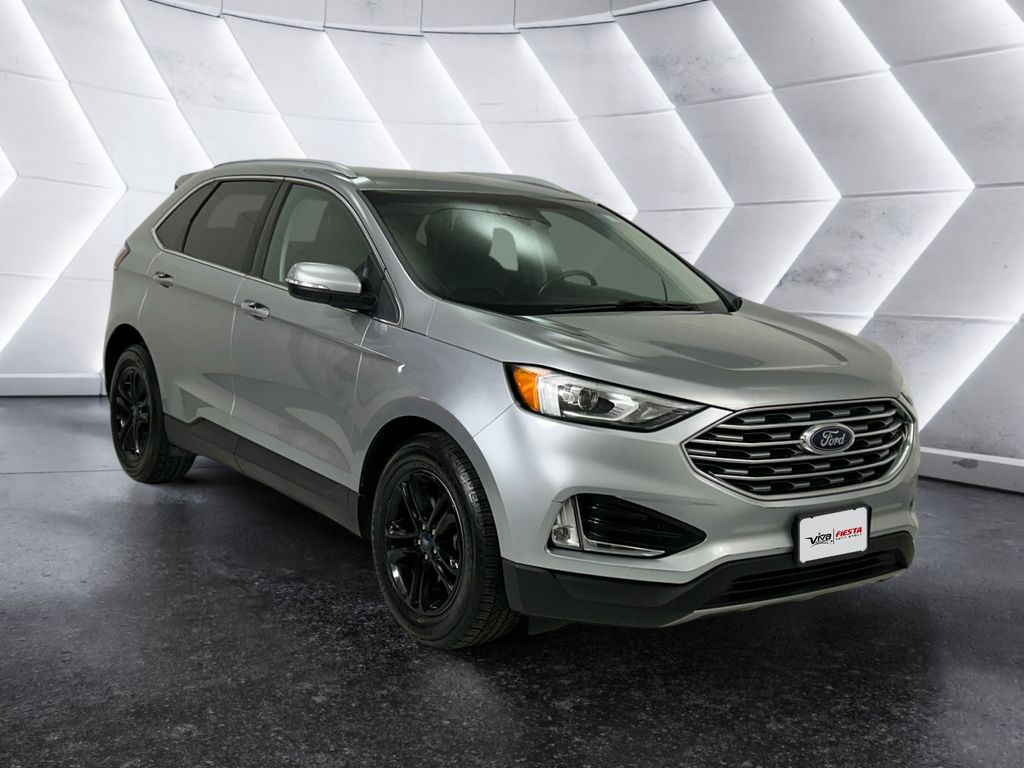 2020 Ford Edge SEL's photo