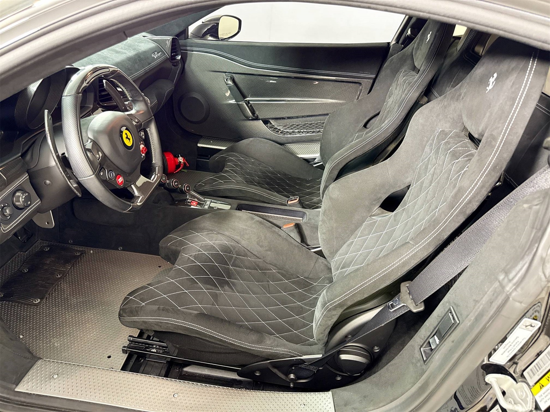 2015 Ferrari 458 Italia Speciale photo 9