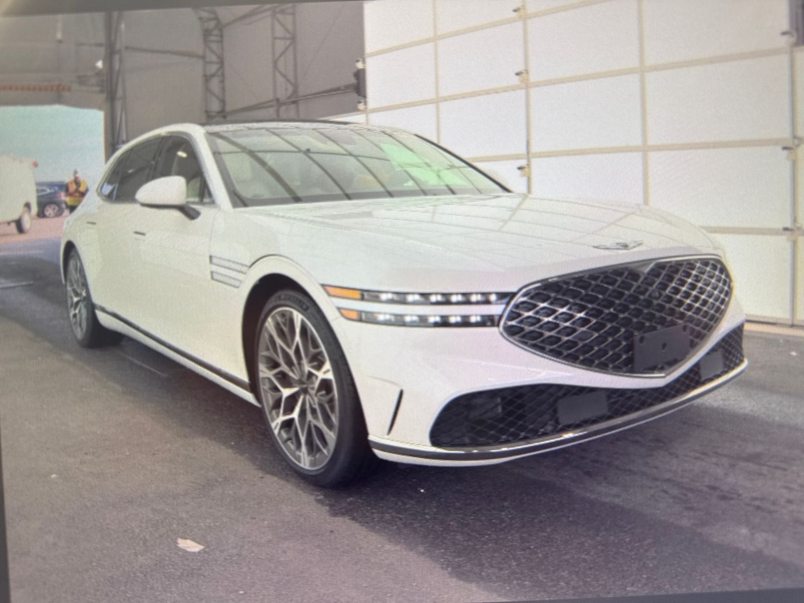 2025 Genesis G90 3.5T E-Supercharger photo 4