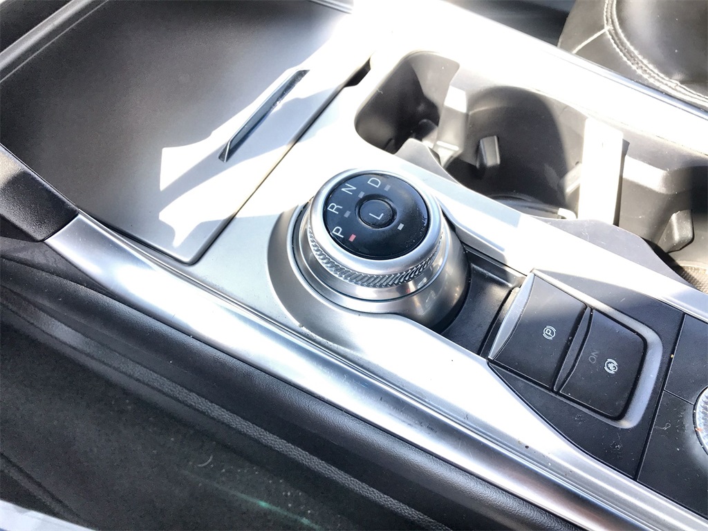 2022 Ford Explorer XLT photo 19