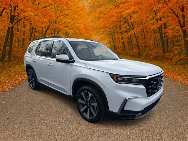 2025 Honda Pilot Elite's photo
