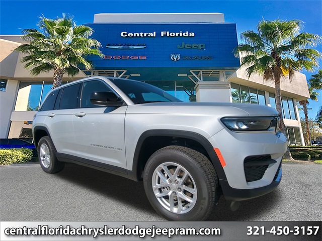 2025 Jeep Grand Cherokee Laredo's photo