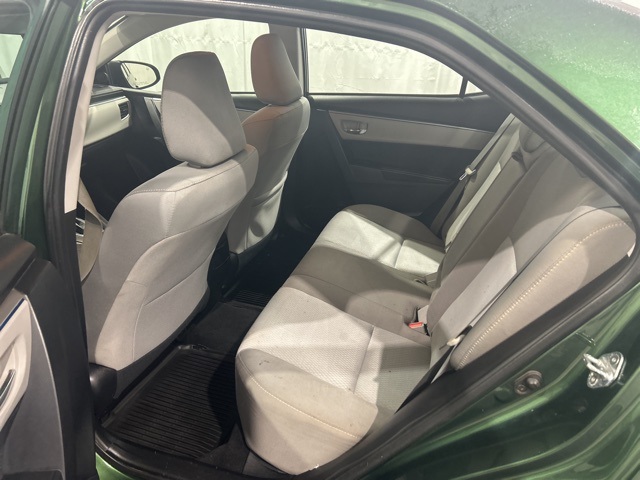 2016 Toyota Corolla LE photo 8