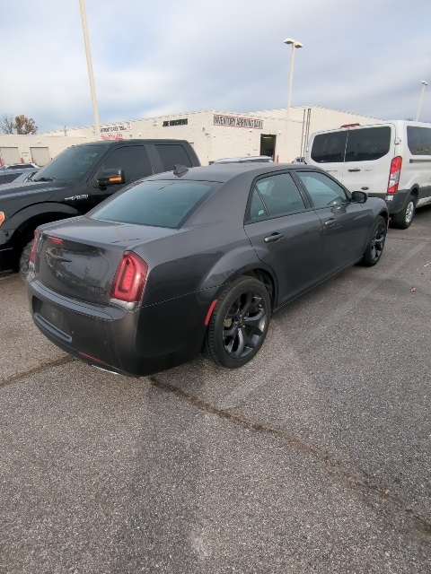 2023 Chrysler 300 S photo 2