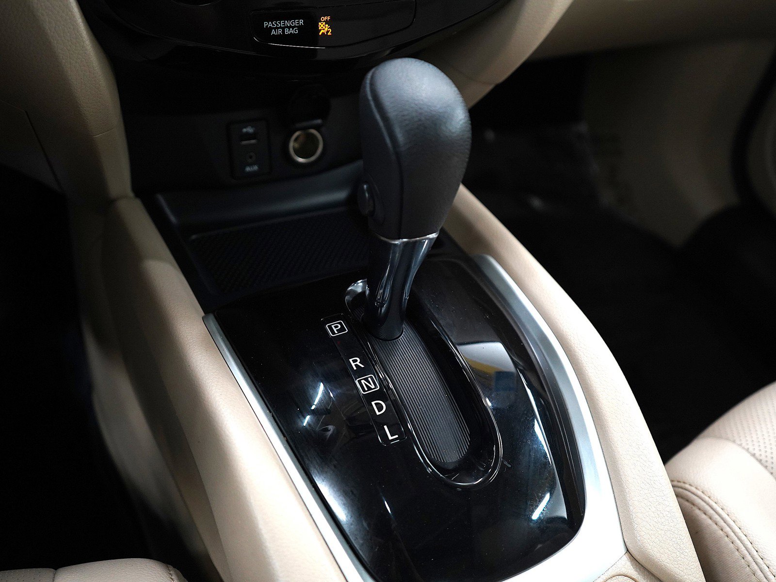2016 Nissan Rogue SL photo 22