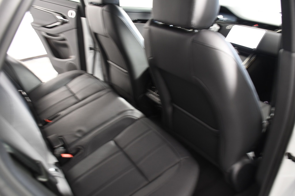 2026 Land Rover Range Rover Evoque Dynamic SE photo 22