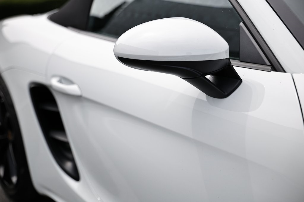 2024 Porsche Boxster Base photo 17