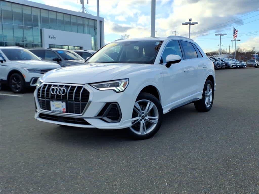 2023 Audi Q3 S Line Premium's photo