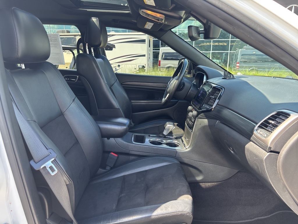 2019 Jeep Grand Cherokee Altitude photo 22