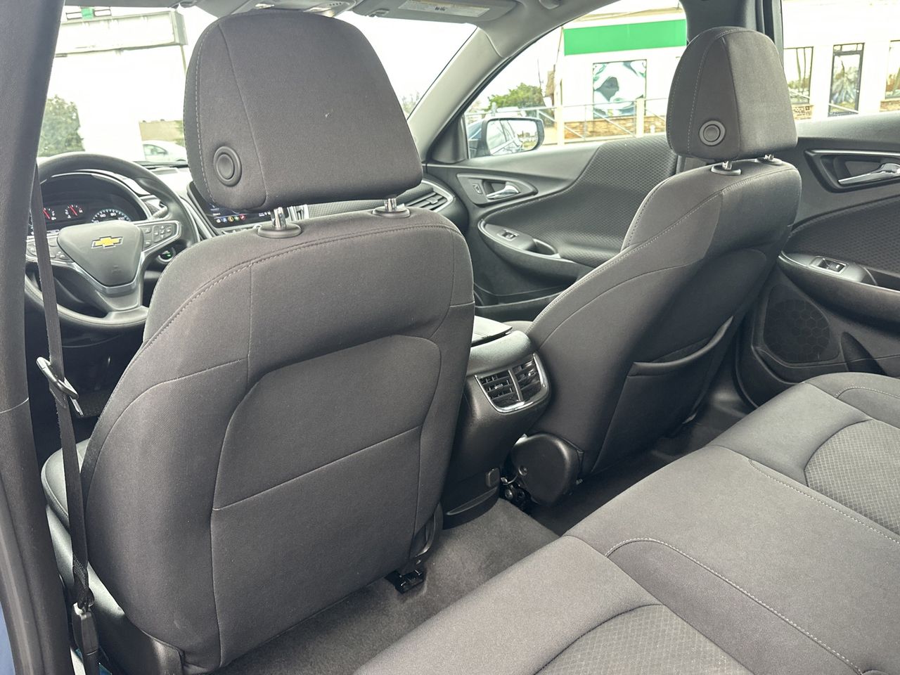 2024 Chevrolet Malibu 1LT photo 3