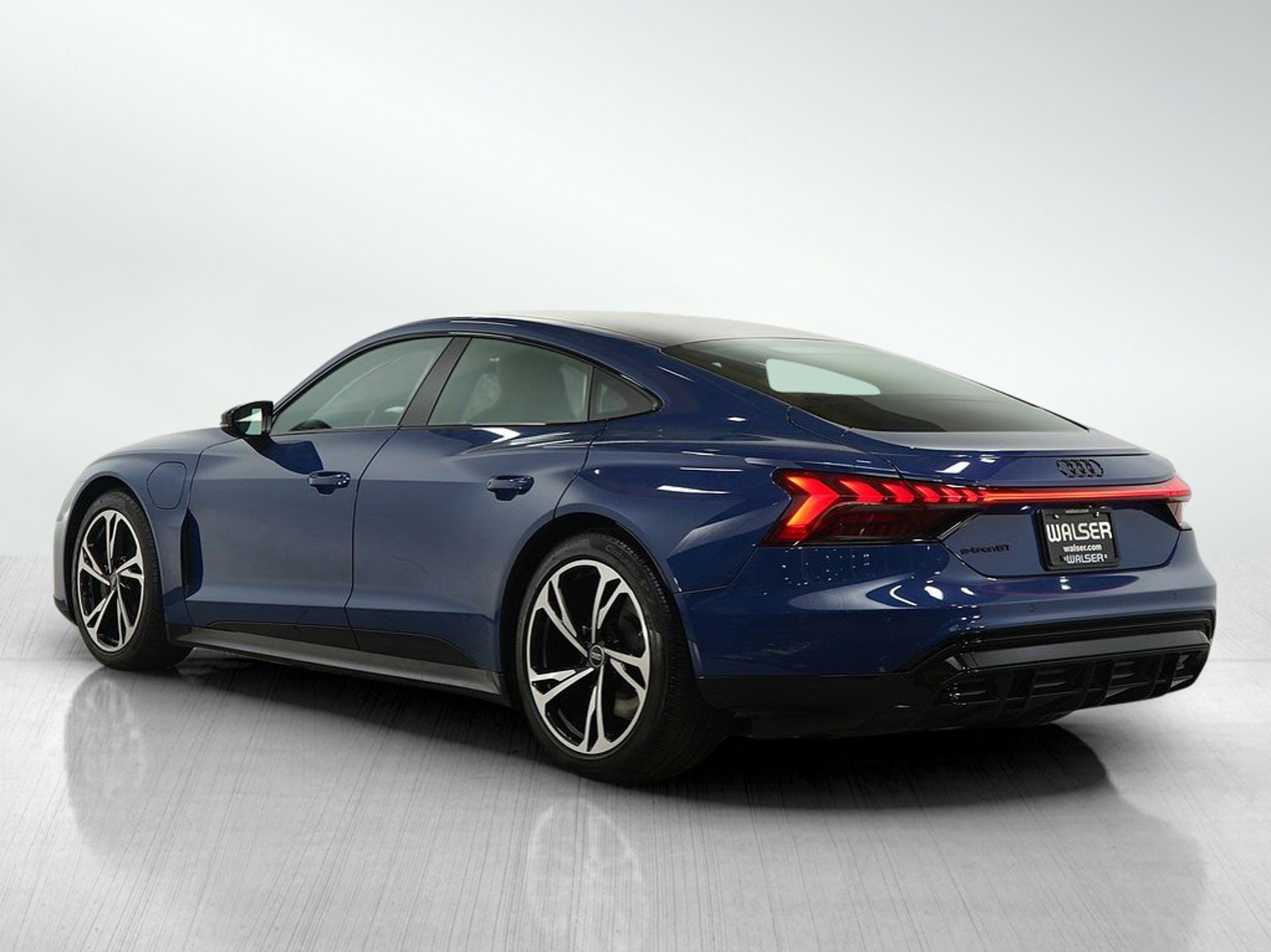 2023 Audi e-tron GT Premium Plus photo 3