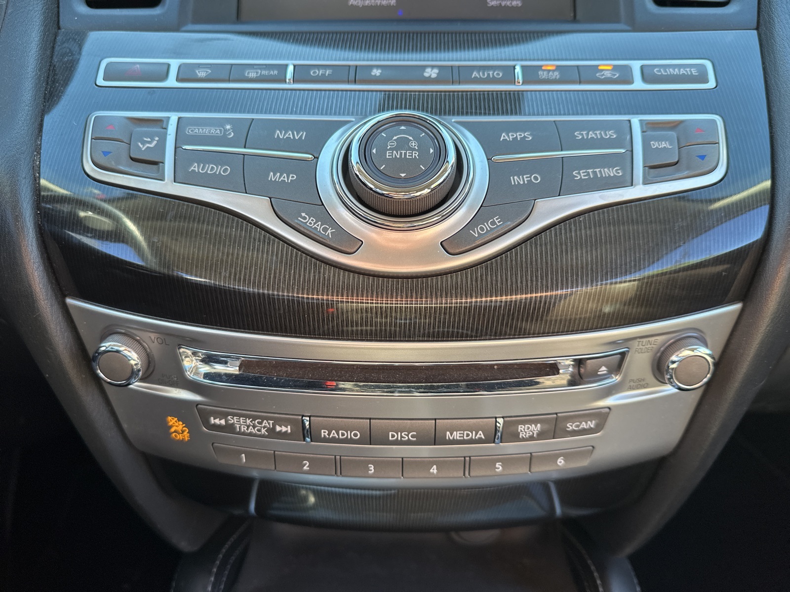 2019 Infiniti QX60 Luxe photo 10