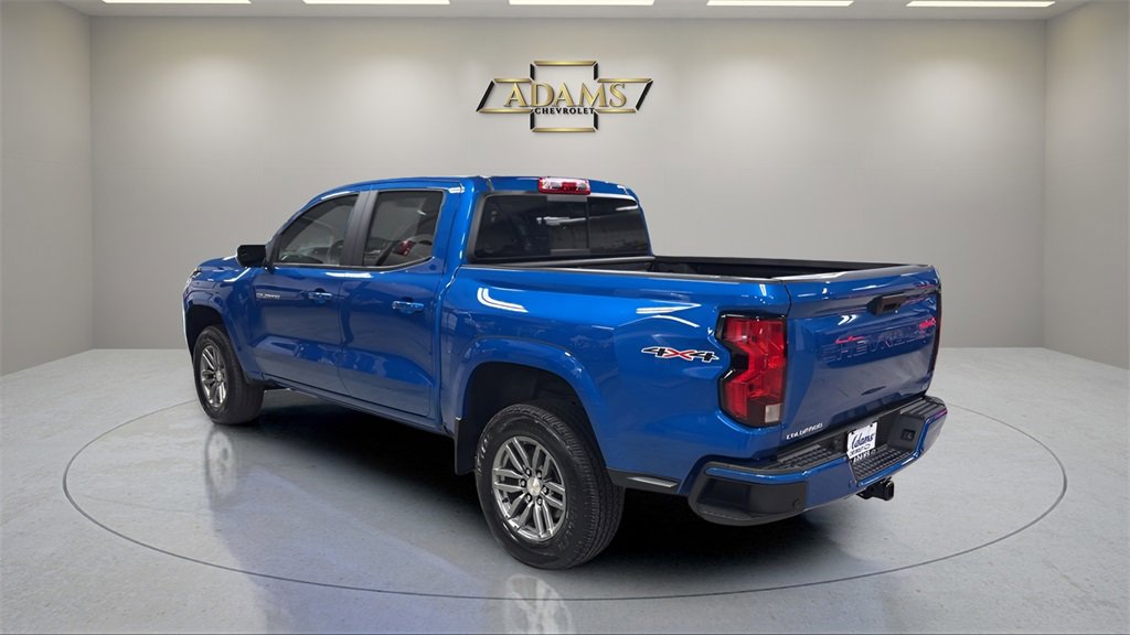 2023 Chevrolet Colorado LT photo 3