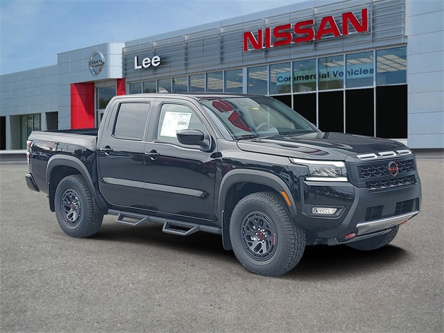 2026 Nissan Frontier PRO-4X's photo