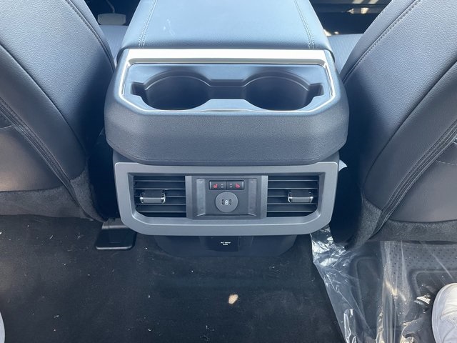 2025 Ford F-350 photo 12