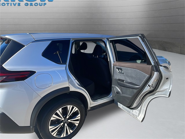 2023 Nissan Rogue SV photo 40