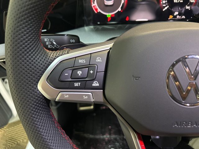 2025 Volkswagen Golf GTI SE photo 16
