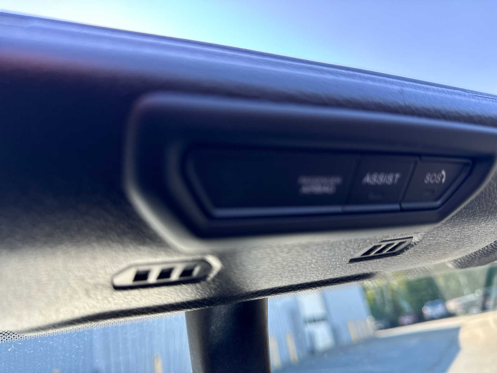 2023 Jeep Wrangler Sahara photo 28