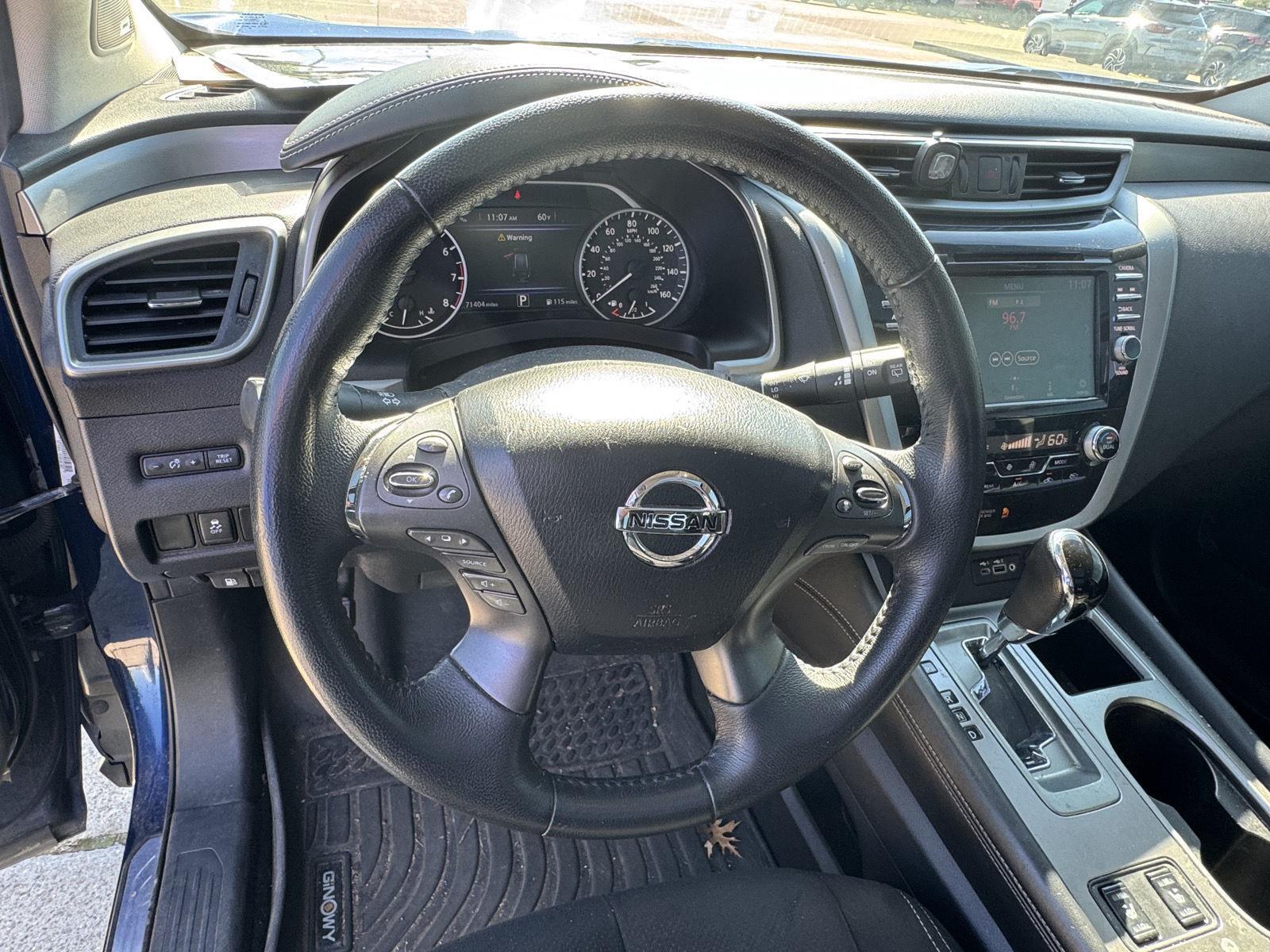 2019 Nissan Murano SV photo 2