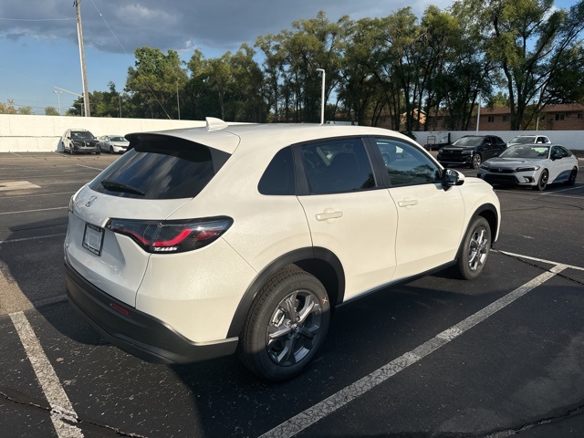 2026 Honda HR-V LX photo 8
