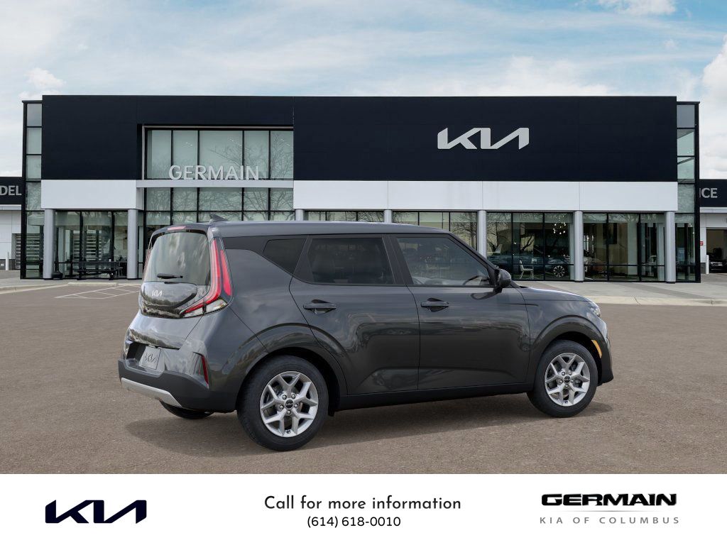 2025 Kia Soul LX photo 3