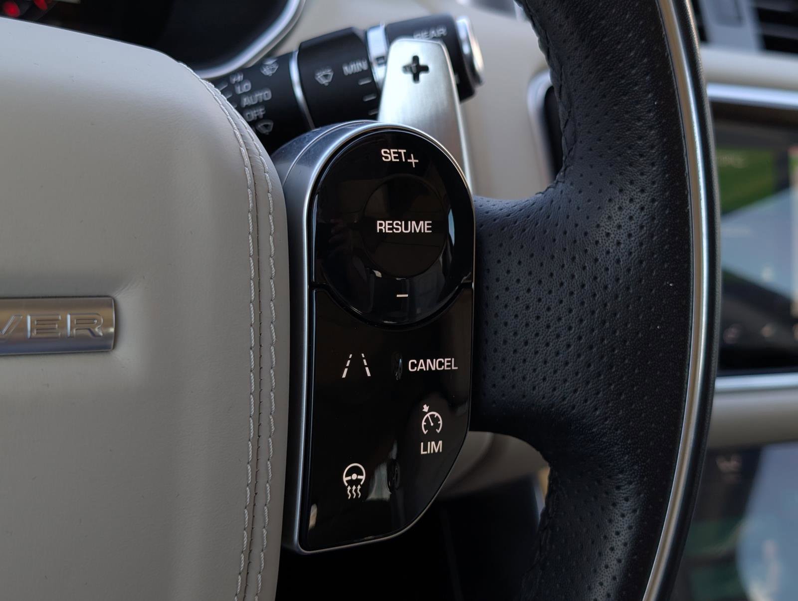 2019 Land Rover Range Rover Sport HSE Dynamic photo 16